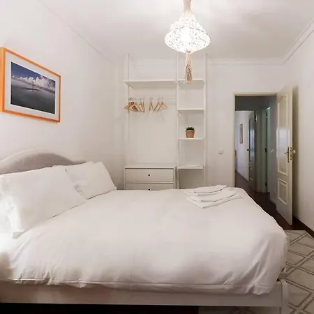 Stylish With Private Terrace And Garage Lisboa